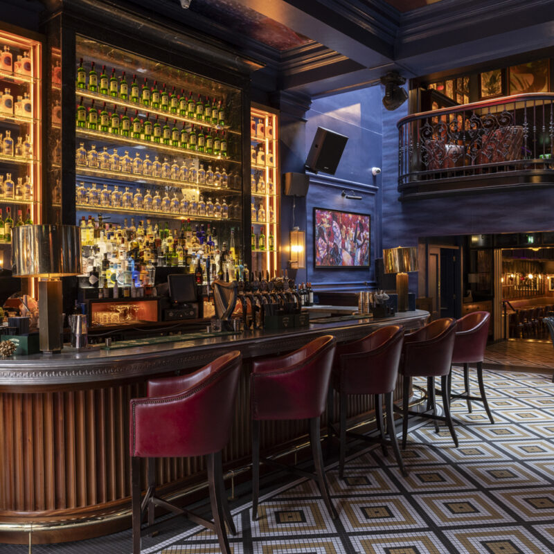 NoLIta front bar